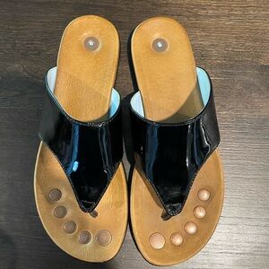 Juil size 7 sandals